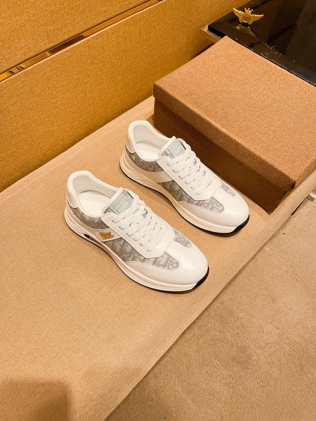 Men's shoes 💰 420💰🔥【Dior】🔥High-end brand of men's shoes official website 1:1 latest masterpiece: the upper is made of Italian imported first-layer cowhide with technical cloth fabric, the original comfortable and breathable lining ➕the original non-slip and wear-resistant outsole🔥, making walking more convenient and comfortable! An exclusive new model, a stunning work, a beautiful 1:1 replica [color] compared to the official quality! Create a fashionable personality to set off your uniqueness! A must-have for trendy men! Classic🔥Size: 38-44 Color: 🔥 2⃣️colors available🔥